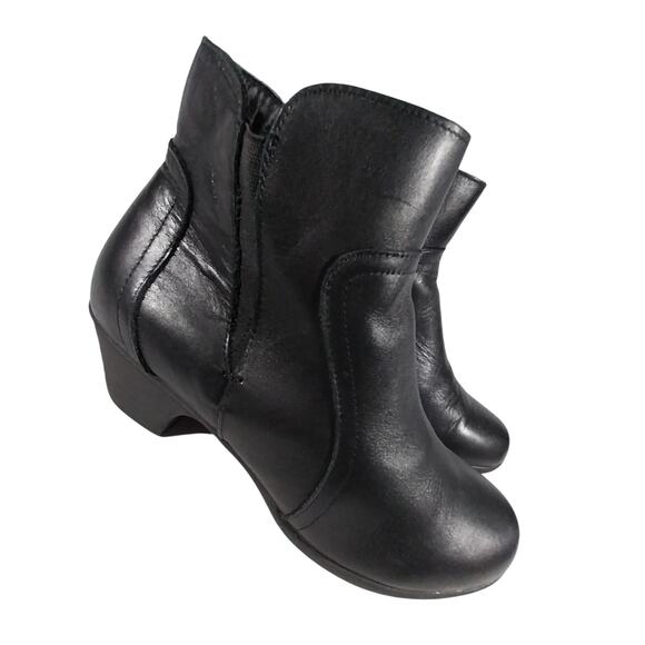 ABELLA! RONDA BLACK GENUINE LEATHER CHUNKY HEEL, RU BER SOLE ANKLE BOOTS!SZ 7.5M - Picture 1 of 11